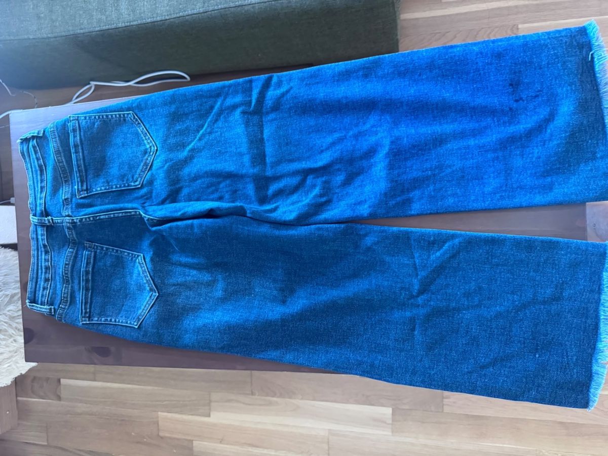 Jeans: Schlaghose mit Brillanten – Neu (gemäss Beschreibung) aus Luzern von Arbey_romero80 2