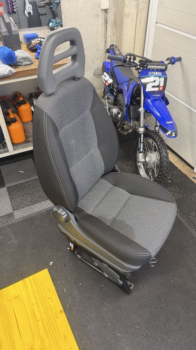 Tutti pezzi di ricambio auto: Original Einzel Beifahrersitz Ducato/Boxer/Jumper etc – Usato da Dagmersellen venduto da Ramon215 1