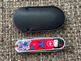 Kleines Sackmesser VICTORINOX LE2016 „Kokeshi" NEU RAR