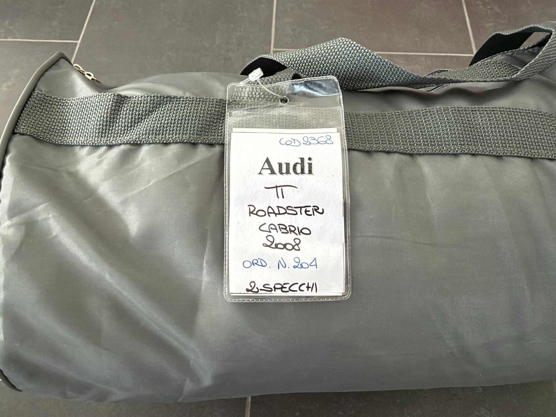 Cover & Protezioni schermo: Abdeckung Audi TT Roadster 8J – Usato da Stäfa venduto da Rotscher 1