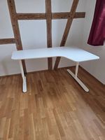 Schreibtisch 