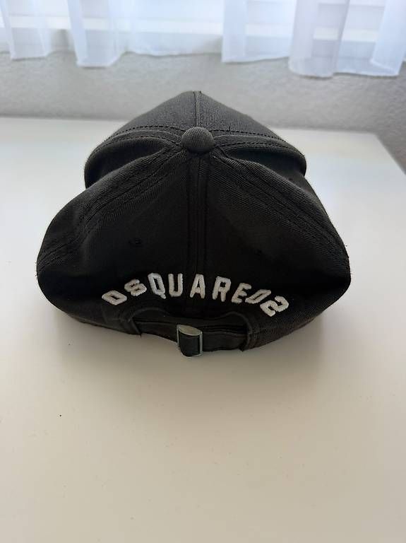Chapeaux, bonnets & casquettes: SCHWARZE DSQUARED2-CAP – D'occasion à Niederhelfenschwil par Mileko 2