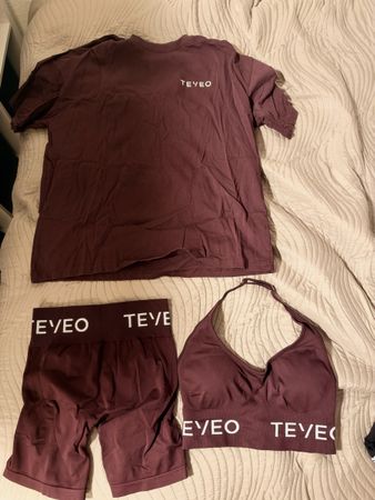 Teveo Sport Set T-Shirt Bra Shorts Damen Grösse M/L bordeaux