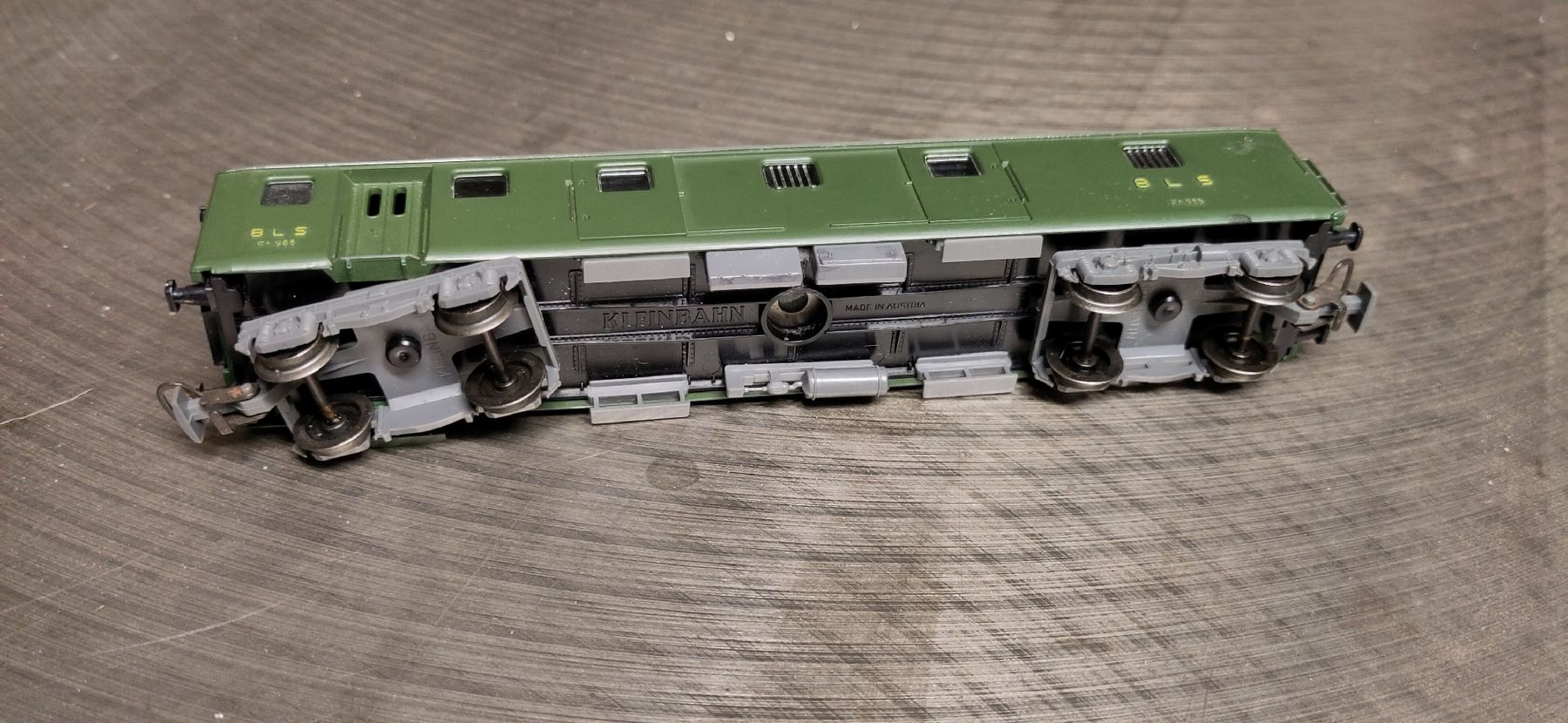 Kleinbahn Modellini di ferrovie: Kleinbahn BLS Post Gepäckwagen AC HO – Usato da Liebefeld venduto da robi15blue 5