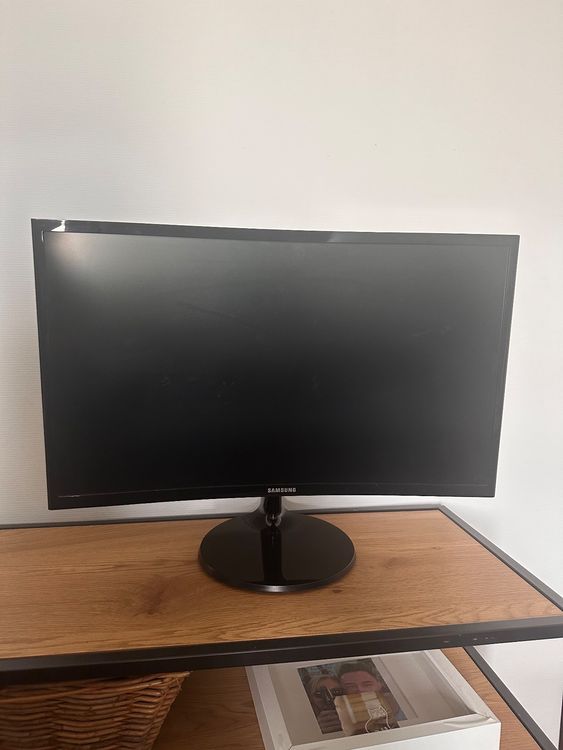 Samsung 24 Zoll curved Monitor Kaufen auf Ricardo