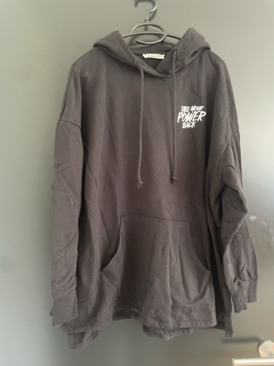 Maglioni & Felpe: Hoodie schwarz Gr. L – Usato da St. Niklausen LU venduto da car_2562