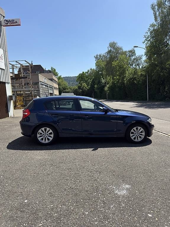 BMW Automobili: BMW 120i E87 Tiefseeblau Metallic – Usato da Buchs ZH venduto da Riccardo_ZH 6