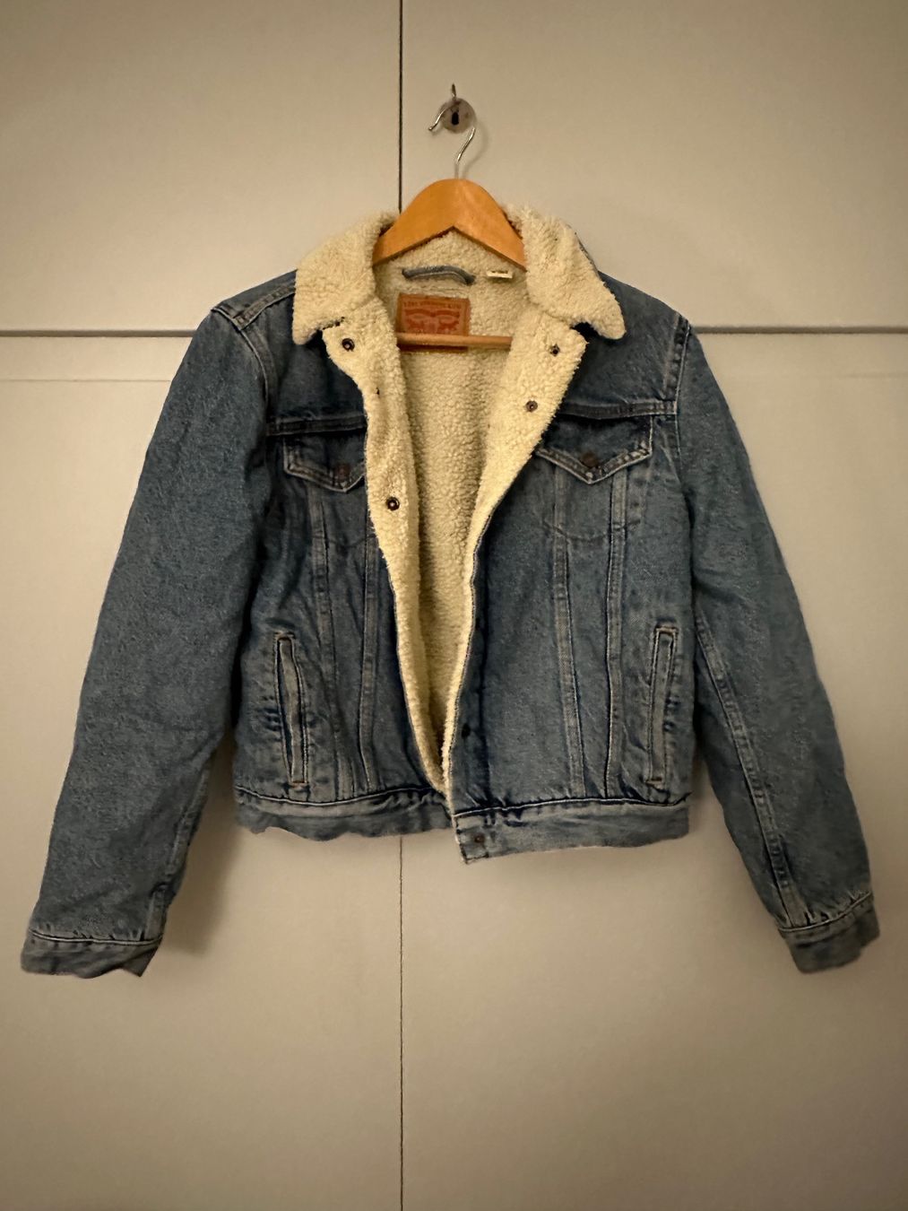 Levi's Jacken: Levis Jeansjacke – Gebraucht aus zürich von DESKO