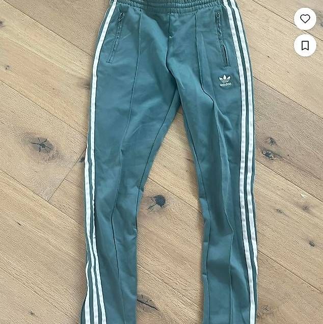 Pantaloni: Adidas Trainingshose (türkis) – Usato da Müswangen venduto da ani_6gmf