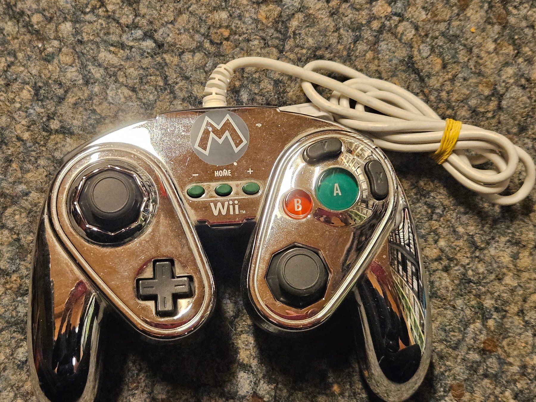 Nintendo Controller: Original Wii Gamecube Controller Metal Mario Edition – Usato da Hindelbank venduto da GameBoy1981