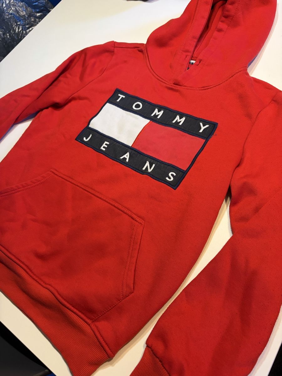 Tommy Hilfiger Pulls & Sweat-shirts: Sweat Tommy Jeans taille S – D'occasion à Les Haudères par lrntsc 1