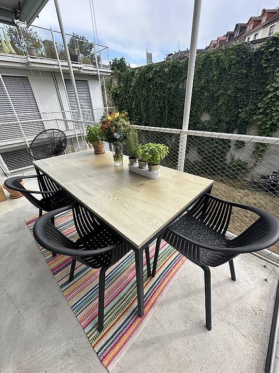 Tische: Outdoor Tisch (Balkon, Garten) – Gebraucht aus Basel von manon885 1
