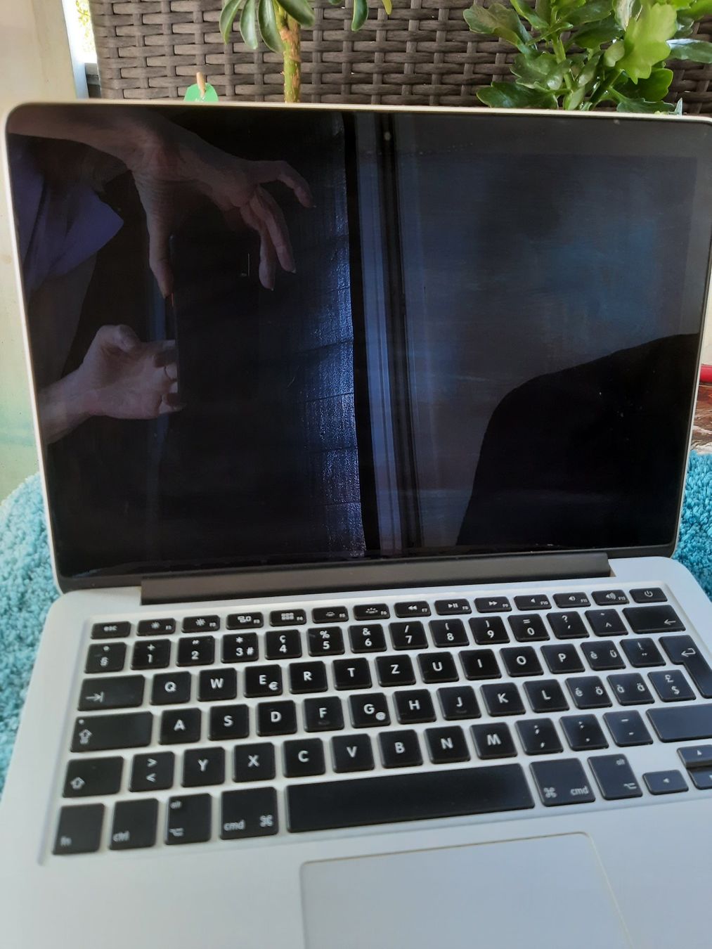 Apple Notebook: Mac Book Pro "BigSur" ohne Festplatte – Difettoso da Niedergösgen venduto da Happy-7 2