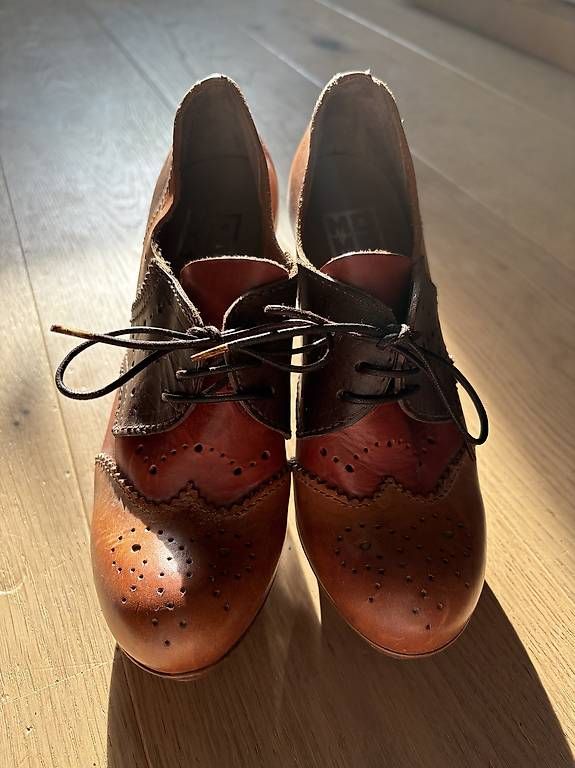 Scarpe da donna: Bottines à talon taille 36 – Usato da Bavois venduto da Nanao12