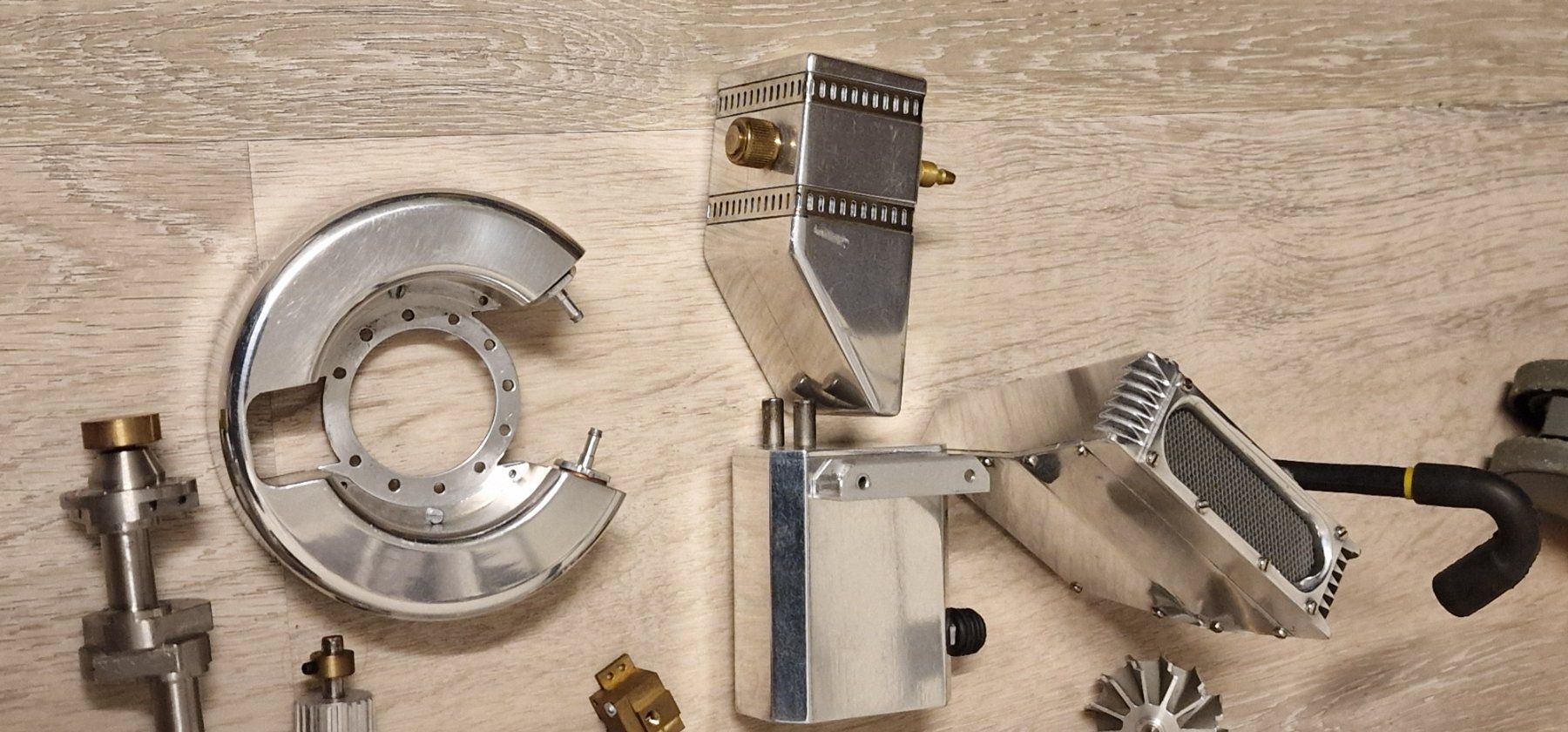 Motori: Daimler Benz DB-605 Modellmotor Prototyp Flugmotor – Difettoso da Rorschacherberg venduto da proudschweiz 8