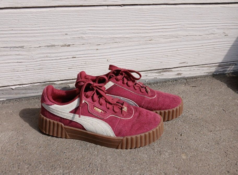 Puma Scarpe da donna: Puma Carina bordeaux Grösse 39 – Usato da Frutigen venduto da Naomiba 1