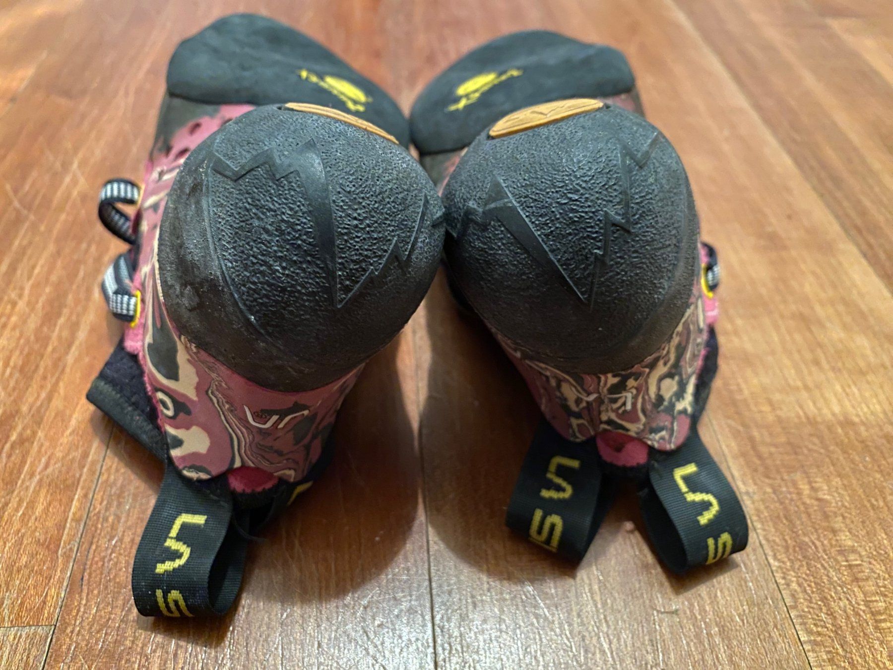 La Sportiva Scarpe da donna: Chaussons d'escalade La Sportiva Solution 36.5 – Nuovo (secondo la descrizione) da Pregassona venduto da elideca82 2