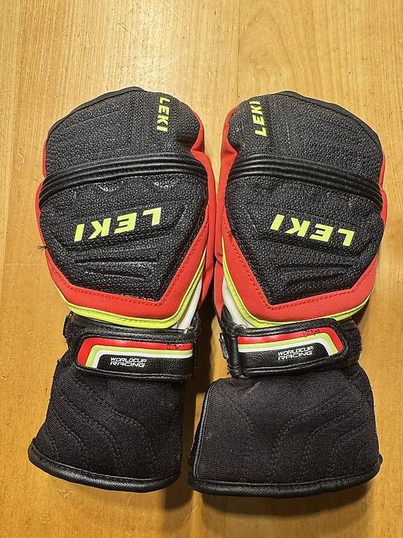 Guanti: Handschuh Kind – Usato da Appenzell Steinegg venduto da pba_z8py 2