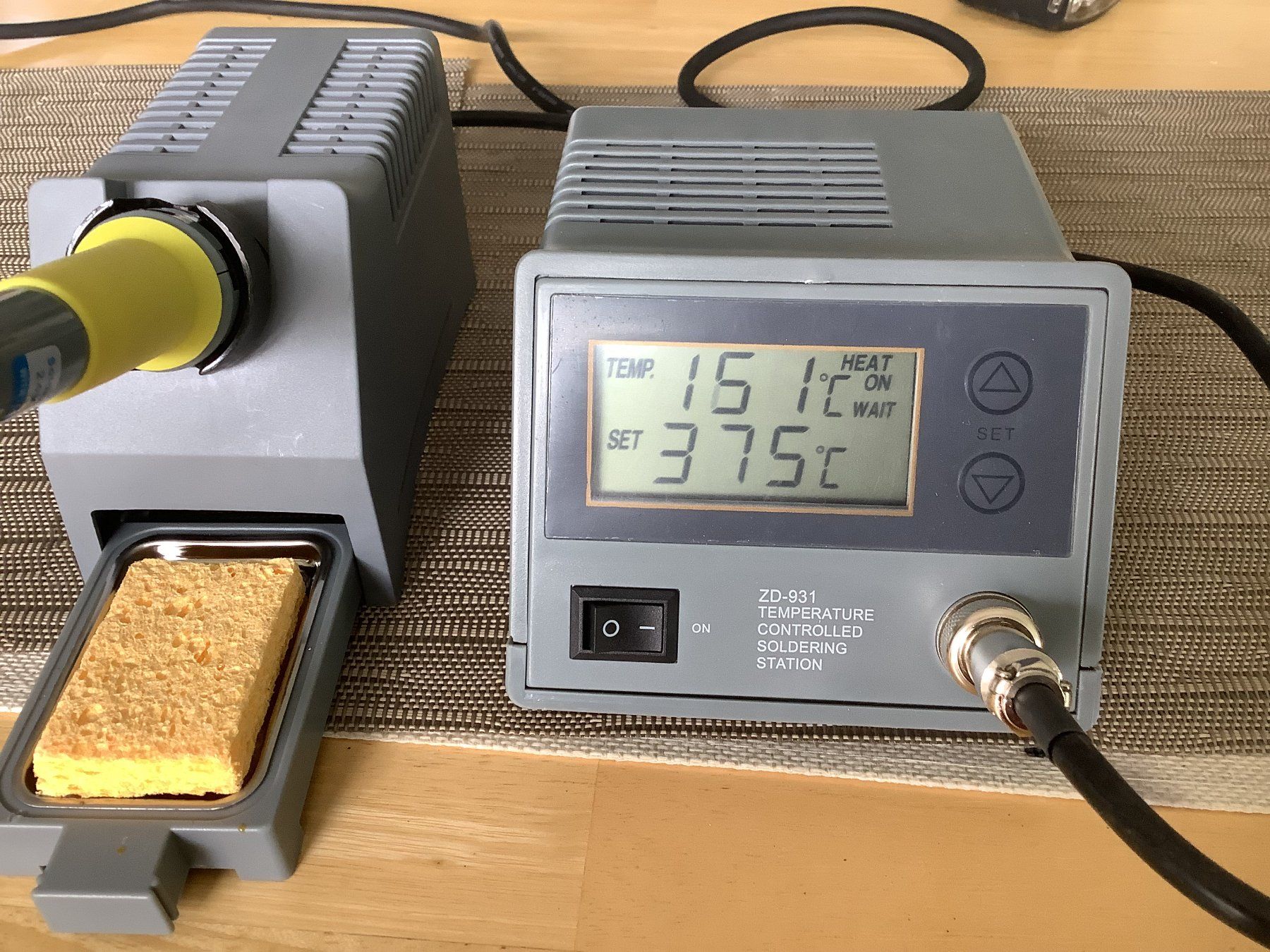 Tutti gli attrezzi: Digitale Lötmaschine mit Zubehör – Usato da Biel-Benken BL venduto da teakesj 5