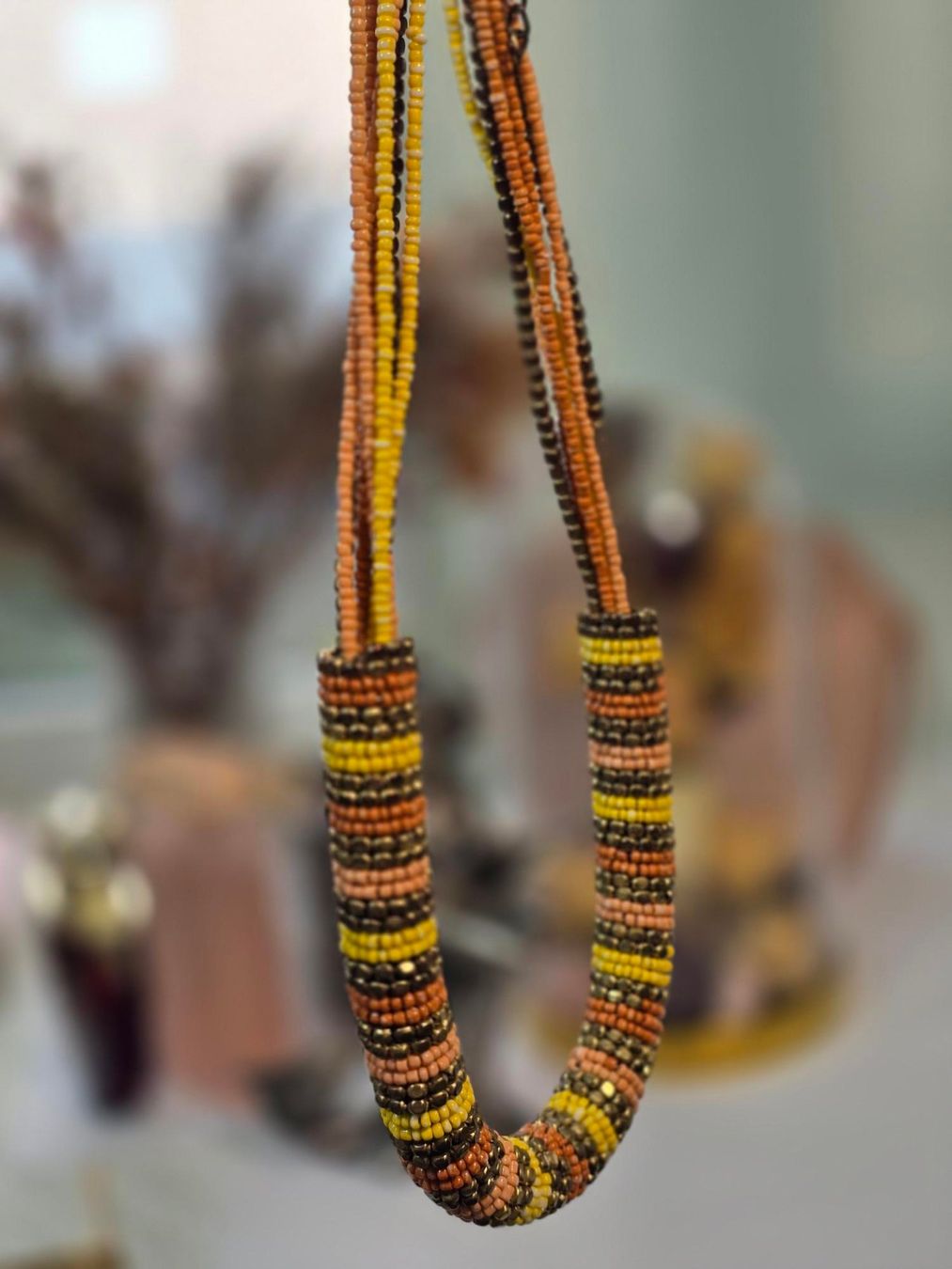 Ketten: Collier Elegantes Ethnisches Multicolor Einzigartigem Design – Gebraucht aus Zürich von dum_x5xn 4