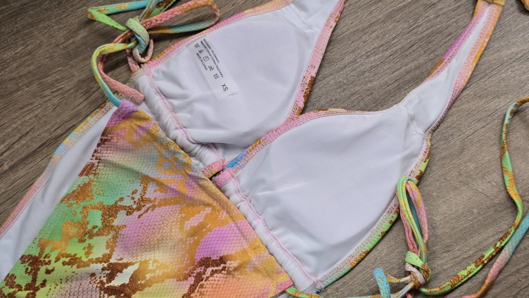 Costumi da bagno & Bikini: ​👙 Bunter Monokini - XS - Badeanzug mit Schlangenmuster – Nuovo (secondo la descrizione) da Thalwil venduto da VitaMini 3