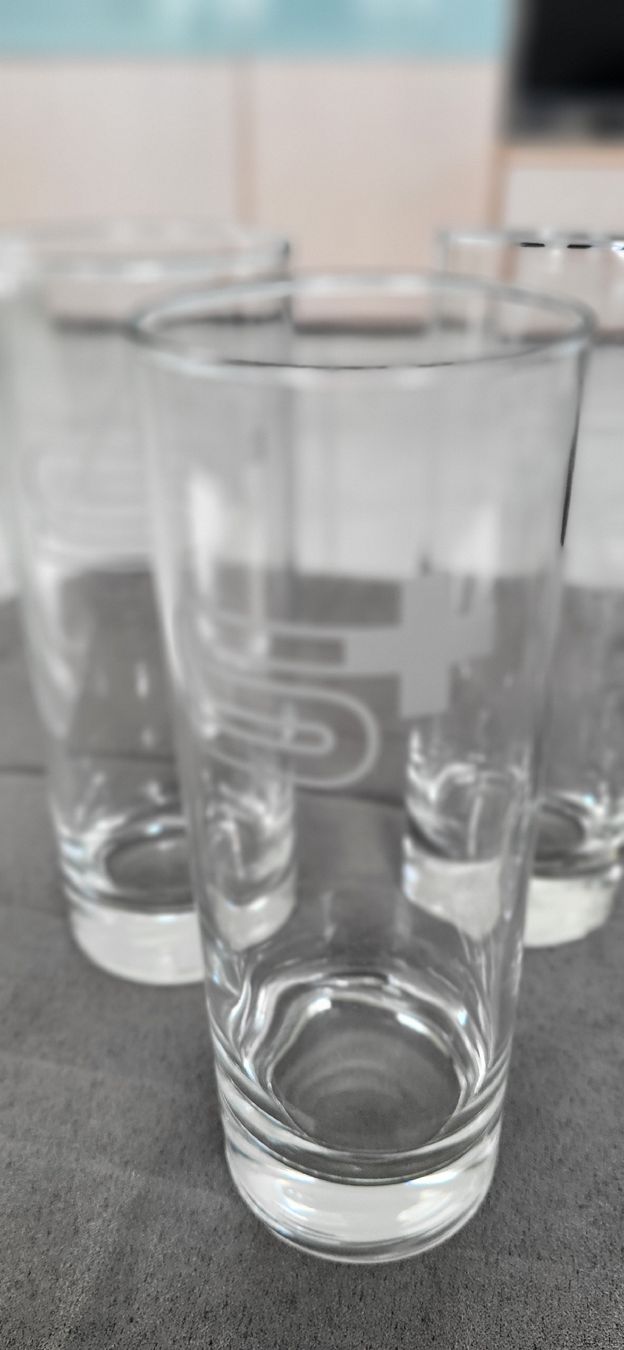 Bicchieri: 4 Stk. Wassergläser Samariterverbund – Nuovo (secondo la descrizione) da Merenschwand venduto da Boonie 2