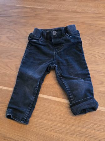 Gefütterte Hose Gr. 80