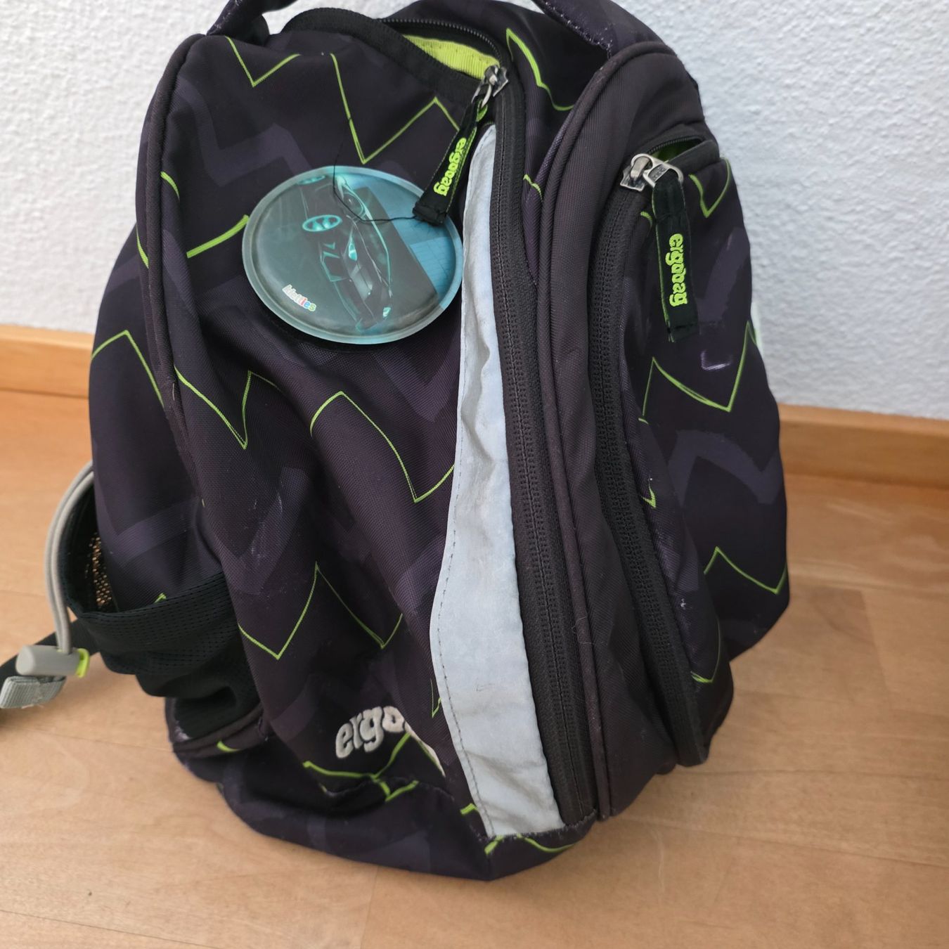 Ergobag Kindertaschen: Ergobag Rucksack mit kleine Training Rucksack und  Klettis – Gebraucht aus Luzern von Cado12 1