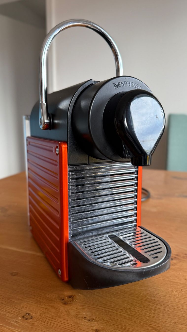 Nespresso Macchine per caffè & Macchine per espresso: Nespresso Pixie Machine – Usato da Münsingen venduto da Onixy 2