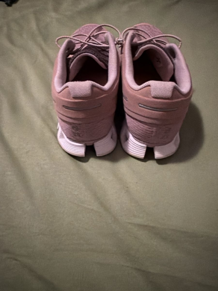 On Damenschuhe: ON shoes – Gebraucht aus Sementina von bru_vpp5 2