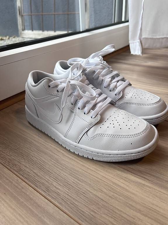 Scarpe da uomo: Air Jordan 1 Low White – Usato da Bleienbach venduto da Chi_Cari