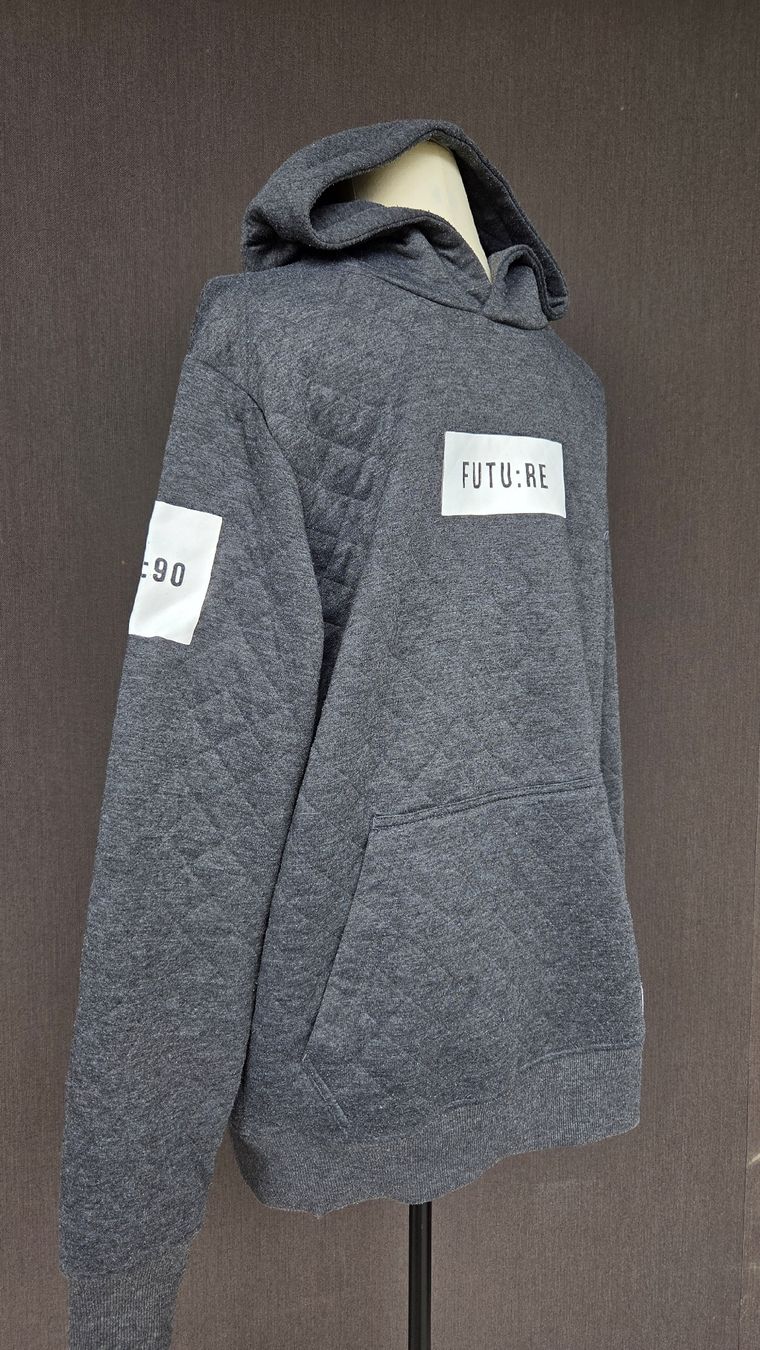 Tommy Hilfiger Pullover & Sweatshirts: Diverse Pullover für Jungen Grössen S-M – Gebraucht aus Kreuzlingen von MeinKleinesAtelier 7