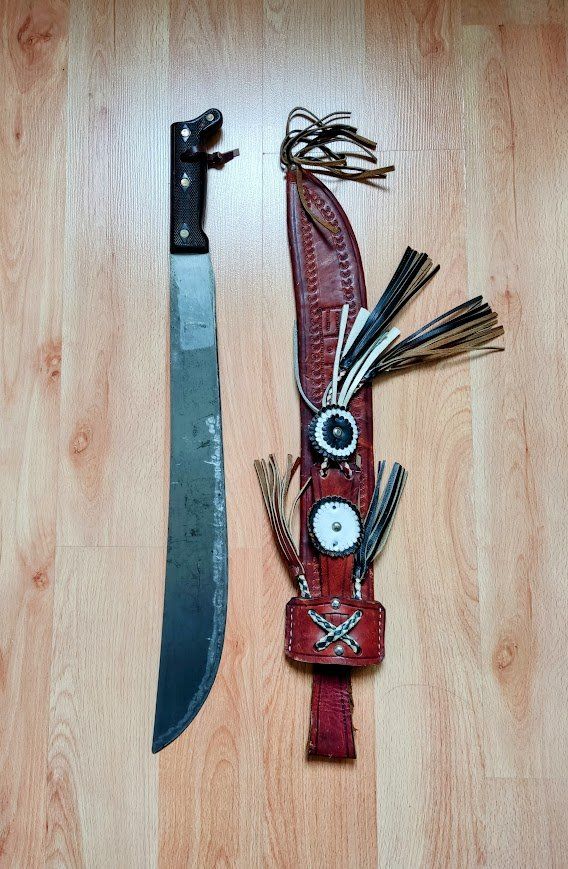 Altre raccolte & rarità: Dekorative Machete mit Lederscheide, Handarbeit. Top! – Usato da Neftenbach venduto da Pesom0 1