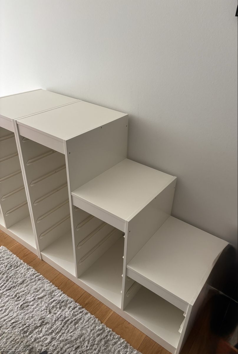 Ikea Scaffali: IKEA TROFAST etagère avec 19 bacs – Usato da Lausanne venduto da Kingarthur5 5