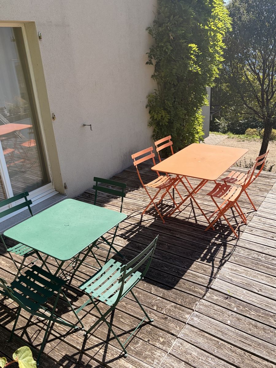 Fermob Set di tavolo e panche: FERMOB Bistro Gartenmöbel – Usato da Evilard venduto da tamino_biel