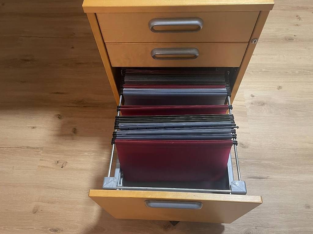 Scrivanie: Schreibtisch – Usato da Umiken venduto da Nos7 1