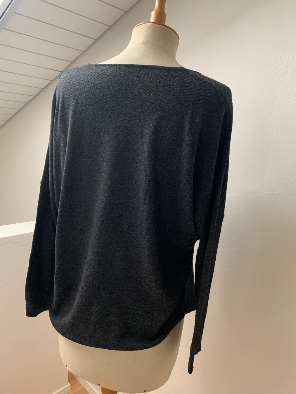 Pullover & Sweatshirts: Pullover – Gebraucht aus Ennetbaden von usemiste 1