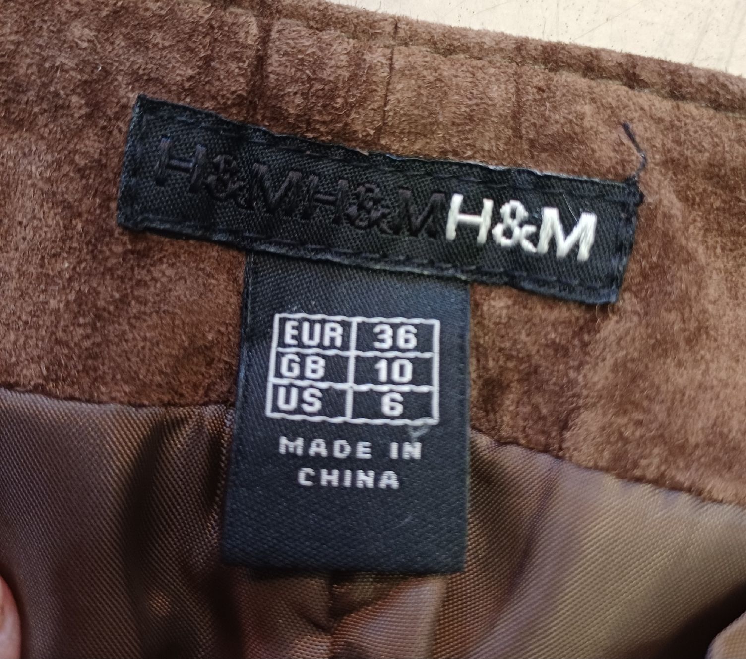 H&M Gonne: Lederrock im 36 – Usato da Merenschwand venduto da Brockinell 5