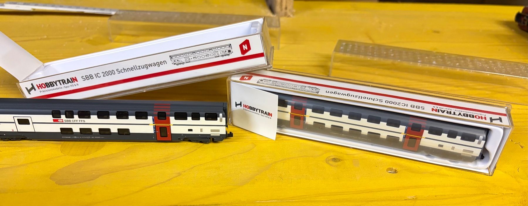 Hobbytrain Modellini di ferrovie: 2x Hobbytrain IC2000 SBB Spur N 2. Klasse – Nuovo (secondo la descrizione) da Weiningen ZH venduto da Eisenbahn2000