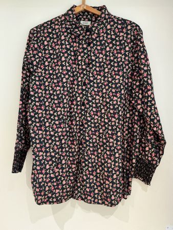 Wunderschöne Bluse mit Rosenmuster