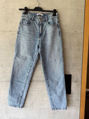 Zara Mom Jeans (36)