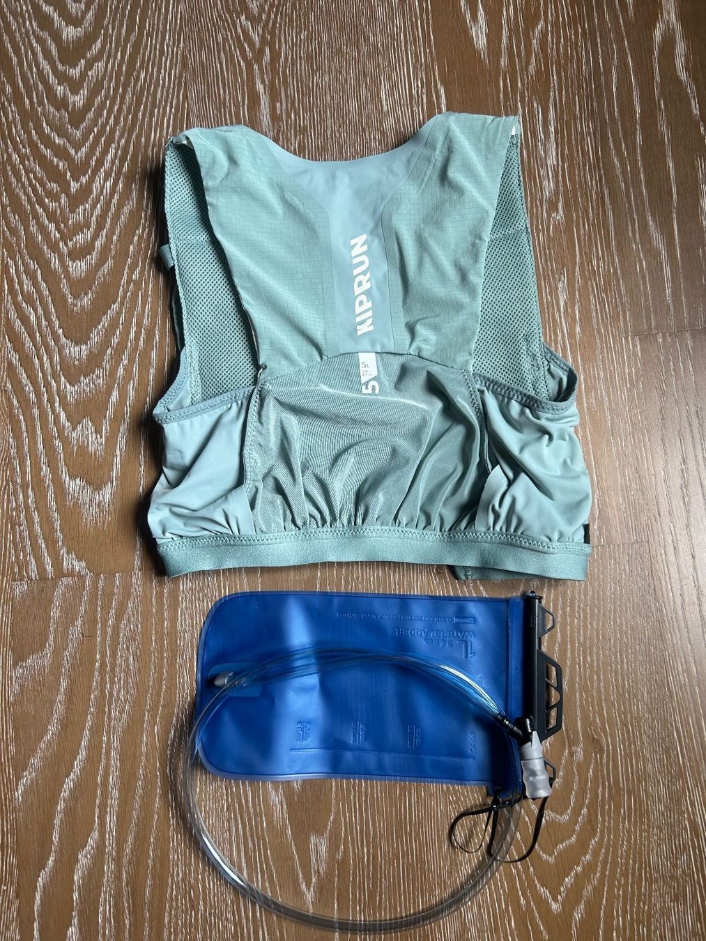 Gilets & Westen: Gilet de Sport – Gebraucht aus Cartigny von dom_gk6q 1