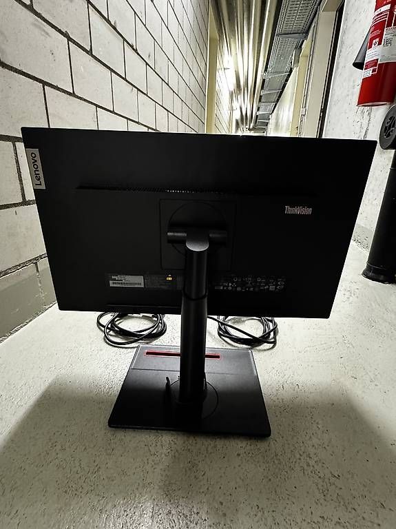 Lenovo Monitor: Lenovo ThinkVision Monitore – Nuovo (secondo la descrizione) da Berikon venduto da lor_8ntr 1