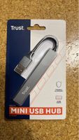 Neuwertiger Trust USB-Hub mit 4 Ports aus Aluminium