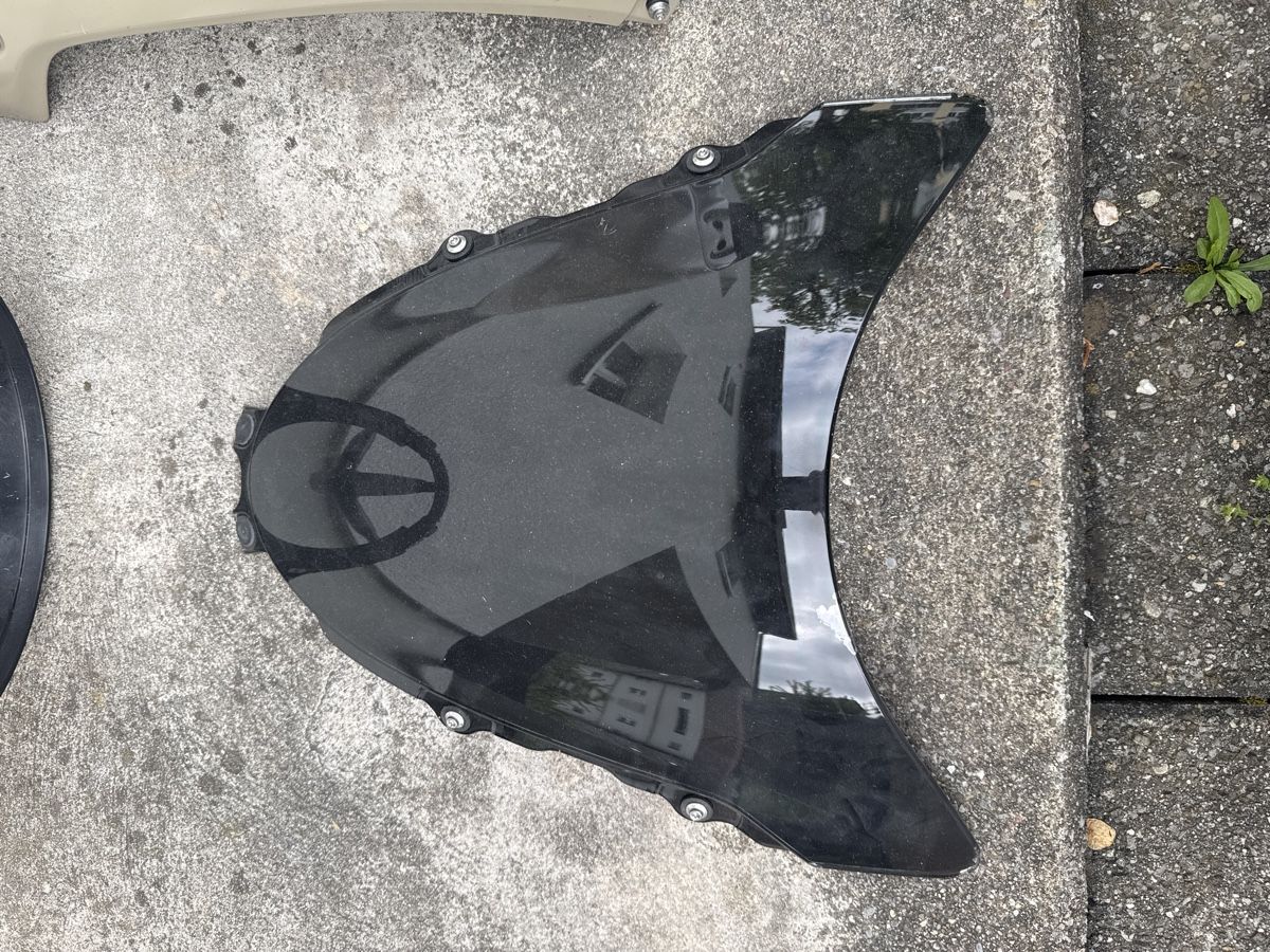 BMW Tutti i ricambio per moto: Frontverkleidung BMW R-NineT Racer – Usato da Brüttisellen venduto da Hilpi8306 1