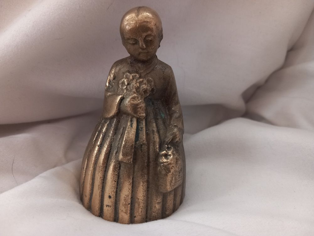 Importante cloche d'appel de table en bronze po