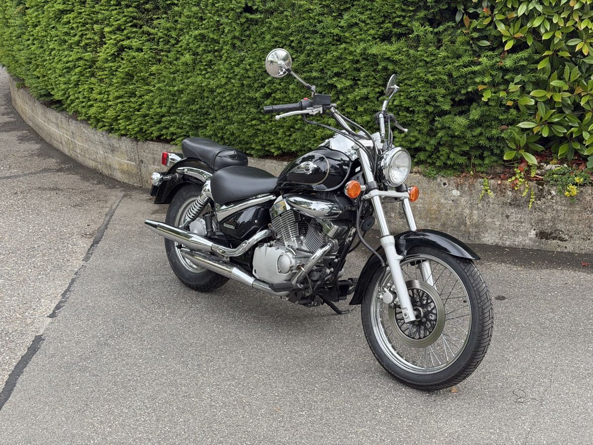 Suzuki Chopper: SUZUKI VL125cc  – Usato da Zullwil venduto da Autocentersalii