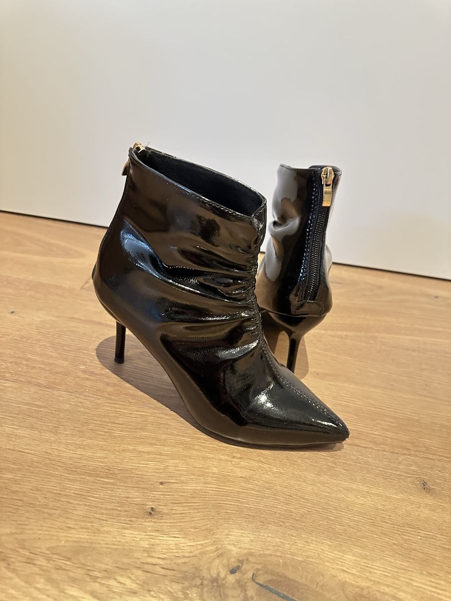 Scarpe da donna: Lackleder Stiefeletten schwarz Gr. 35 – Nuovo (secondo la descrizione) da Zürich venduto da tss_6qc6 2