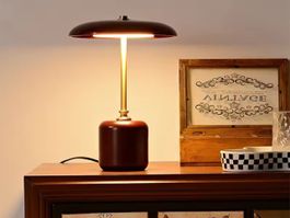 Elegante Tischlampe „Art Déco Revival“ — Retro-Luxus 🍷🍇