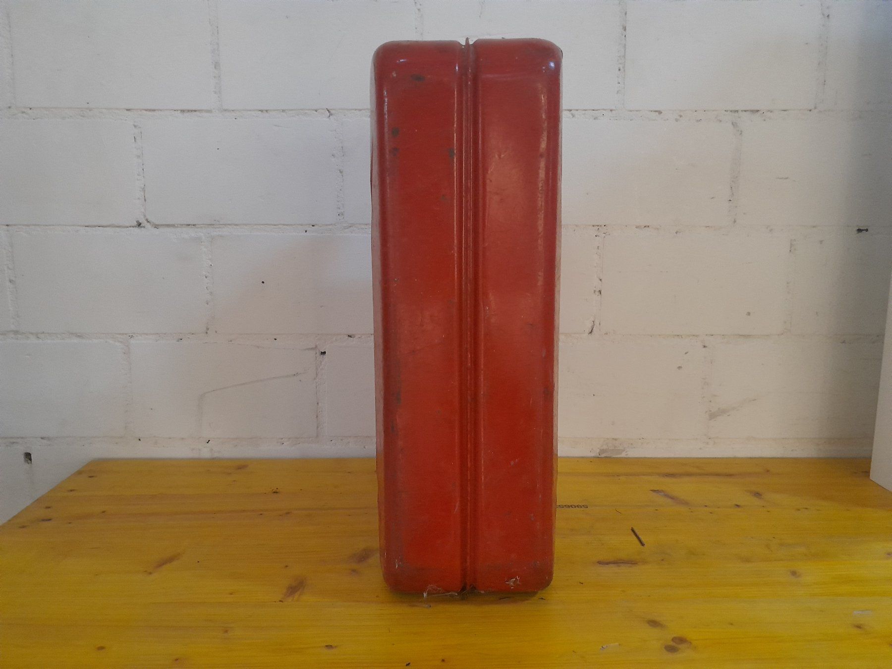 Taniche per benzina: Benzinkanister 20L (1979) – Usato da Zürich venduto da raphahello 7